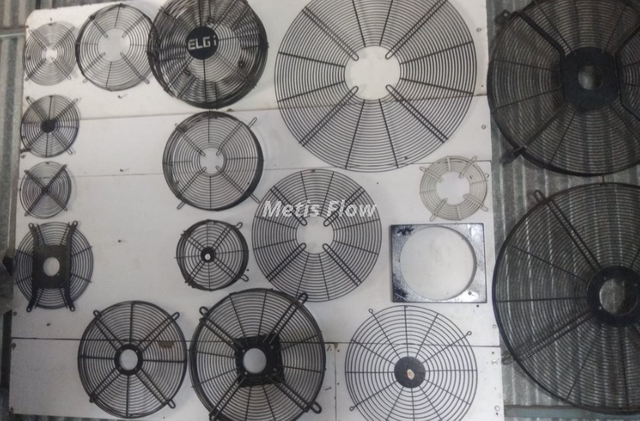 Adjustable Fan Guard Grill - Multipurpose Safety Barrier for Floor Fans & Exhaust Fans