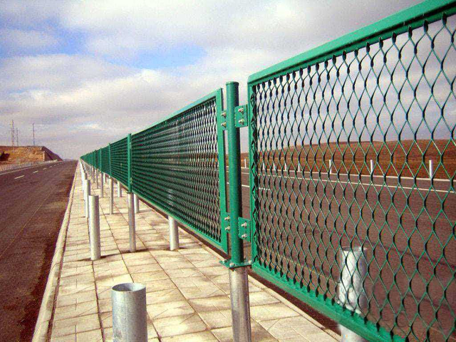 Heavy Duty Highway Anti-Glare Barrier Anti-Dazzle Panel Anti-Corrosion for Expressway Night Driving Safety