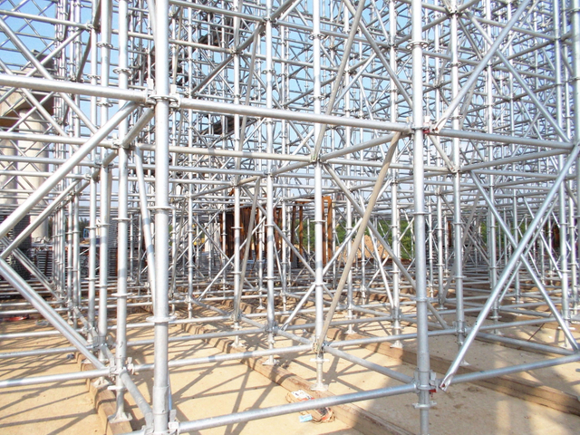 Heavy-Duty Disc-Lock Scaffold | Thickened Vertical Poles | Anti-Fall Design | For Buildings Over 30 Floors | Bulk Supply