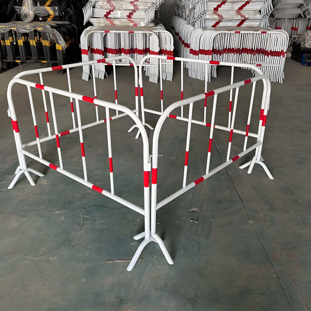 Quick-Setup Temporary Fence Net - High Visibility Safety Barrier for Road Work & Construction