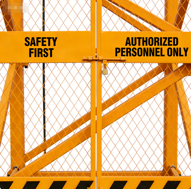 Easy Install Construction Hoist Safety Gate Corrosion Resistant Elevator Entry Guard Gate