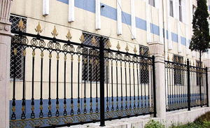 Easy-to-Install Wrought Iron Guardrail, Decorative Metal Railing for Porch, Staircase & Driveway Edge