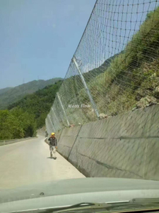 Slope Protection Net High Strength Galvanized Flexible Net for Mountain Rockfall Prevention & Slope Stabilization
