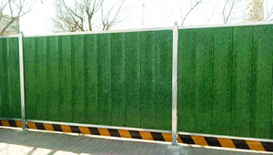 Custom Height Blue Construction Barrier, High-Visibility Fence for Highway Construction & Urban Renovation