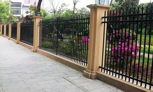 Modern Wrought Iron Guardrail, Sleek Metal Railing for Indoor Staircase, Office Lobby & Landscape Accent